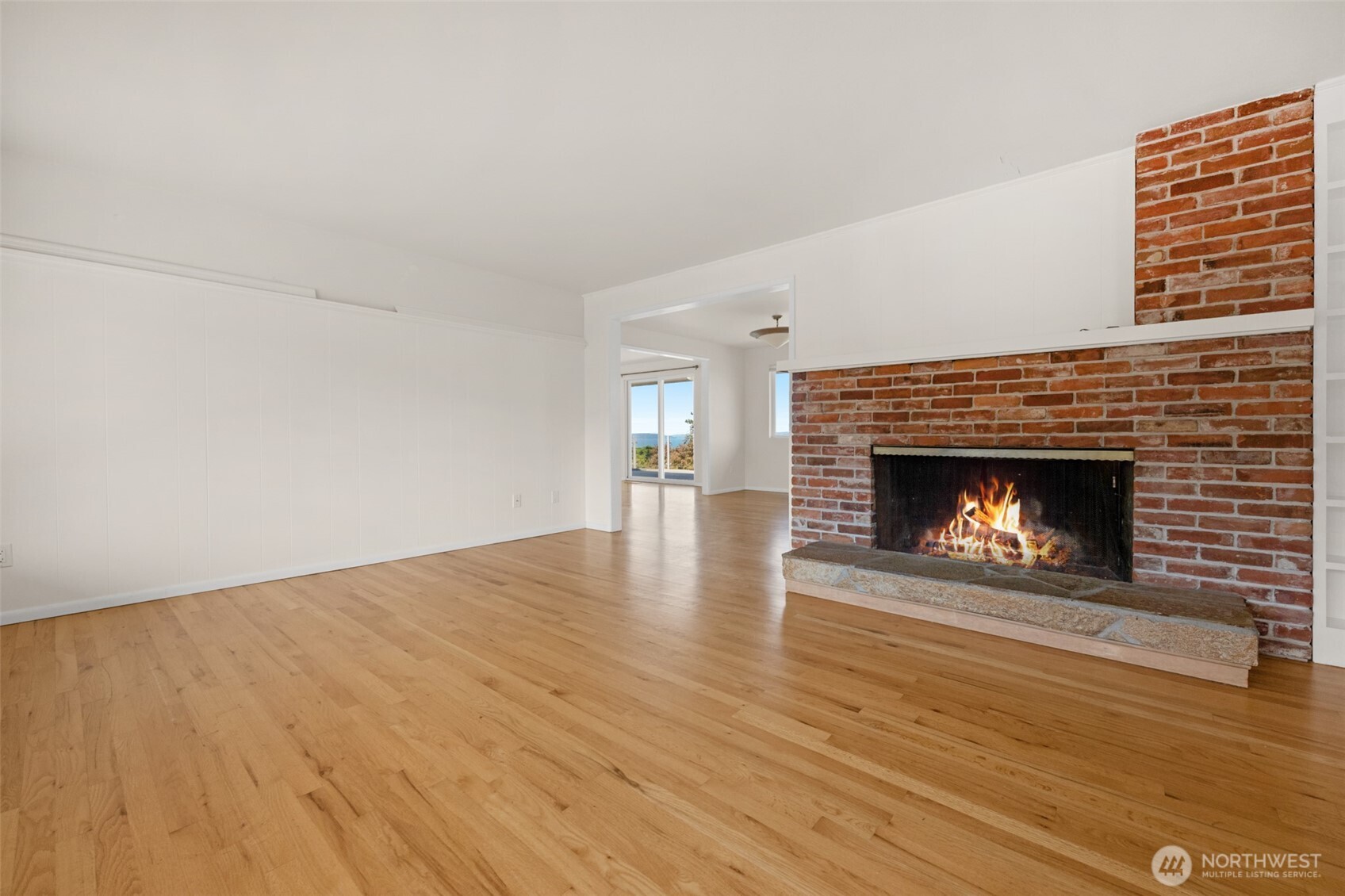 5031 33rd Avenue Property Photo 6