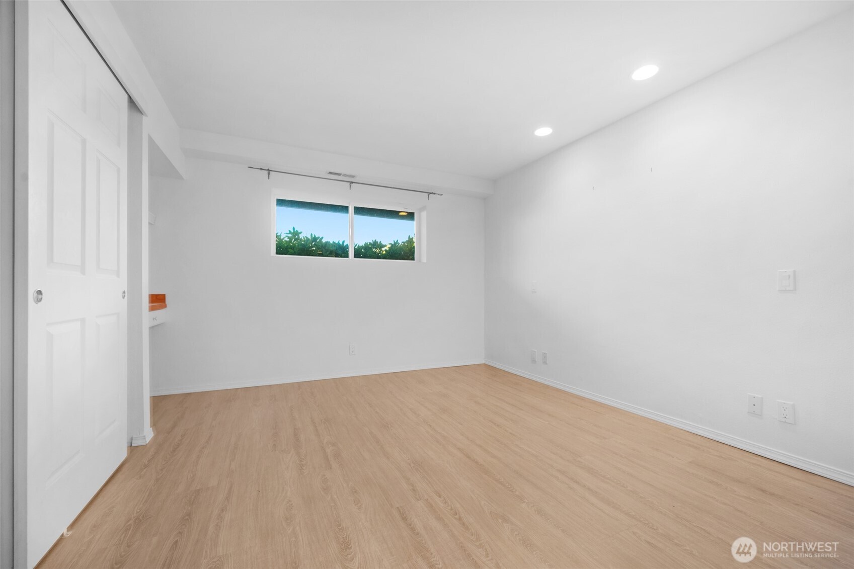 5031 33rd Avenue Property Photo 19