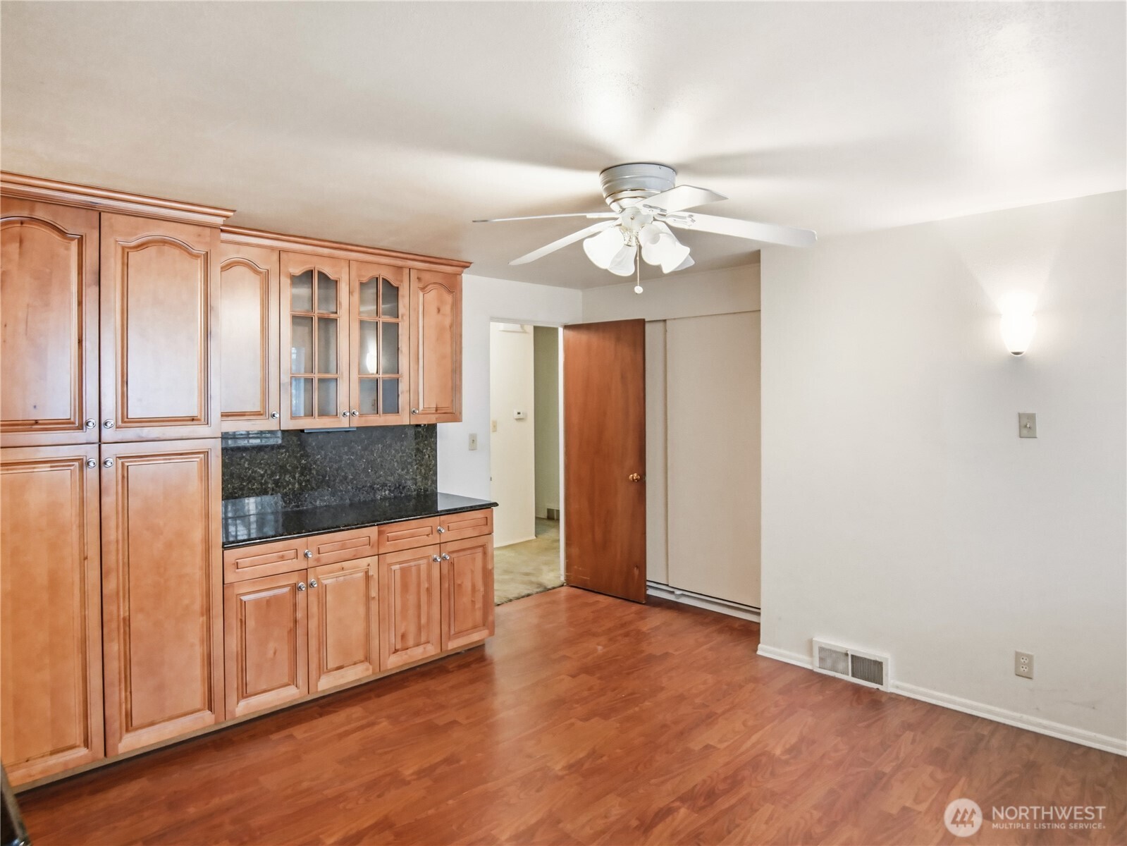 3020 E Yesler Way Property Photo 11