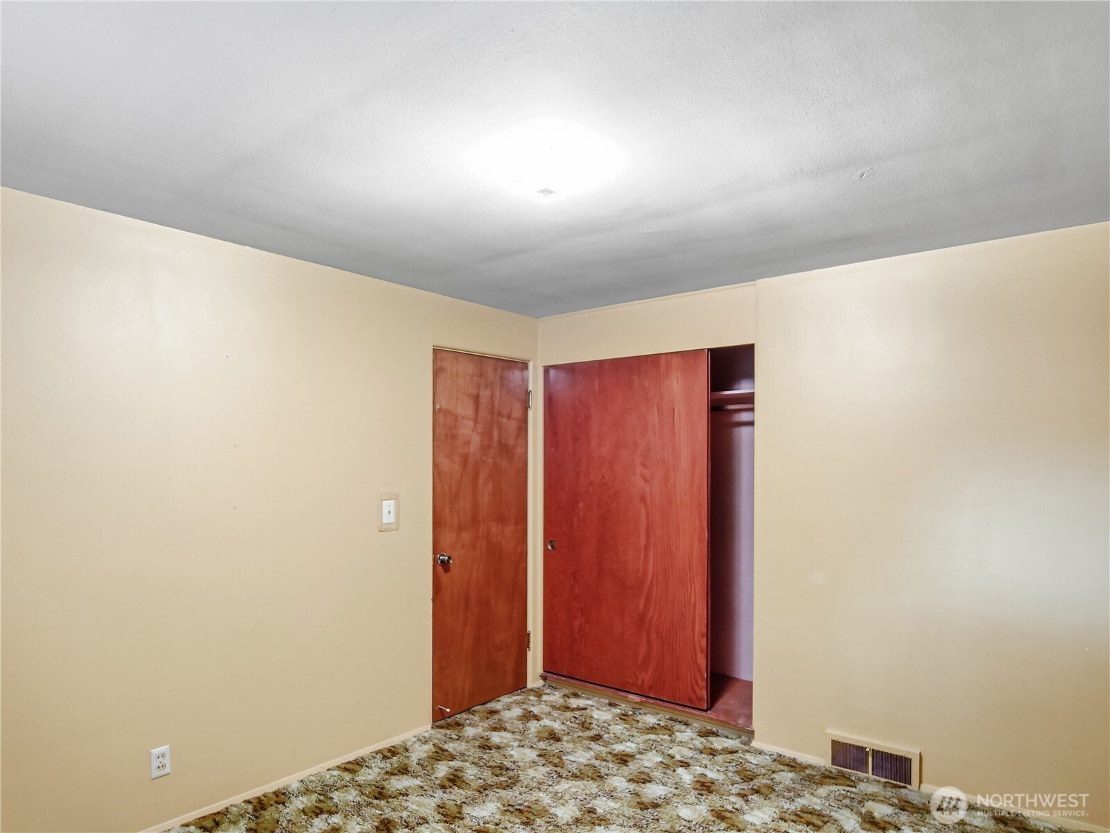 3020 E Yesler Way Property Photo 15