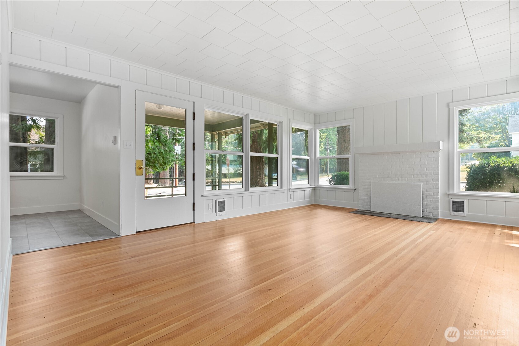 4541 Cable Street Property Photo 4