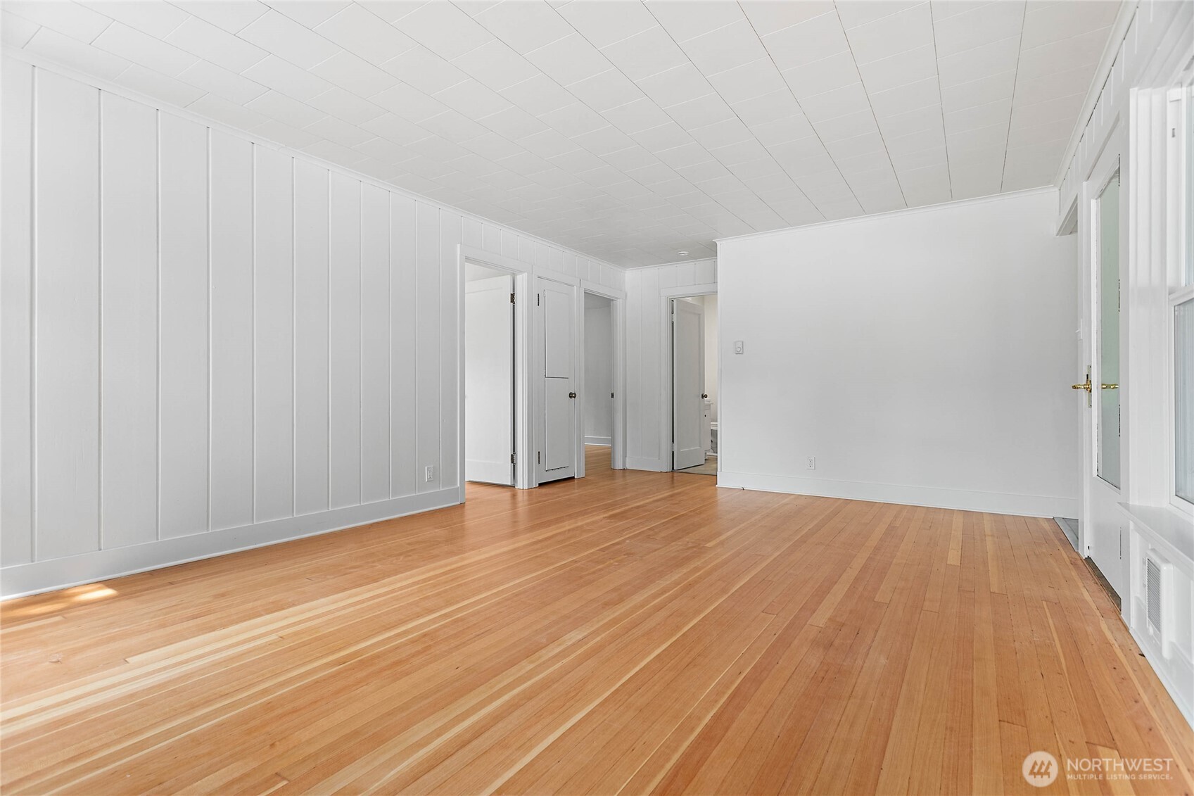 4541 Cable Street Property Photo 6