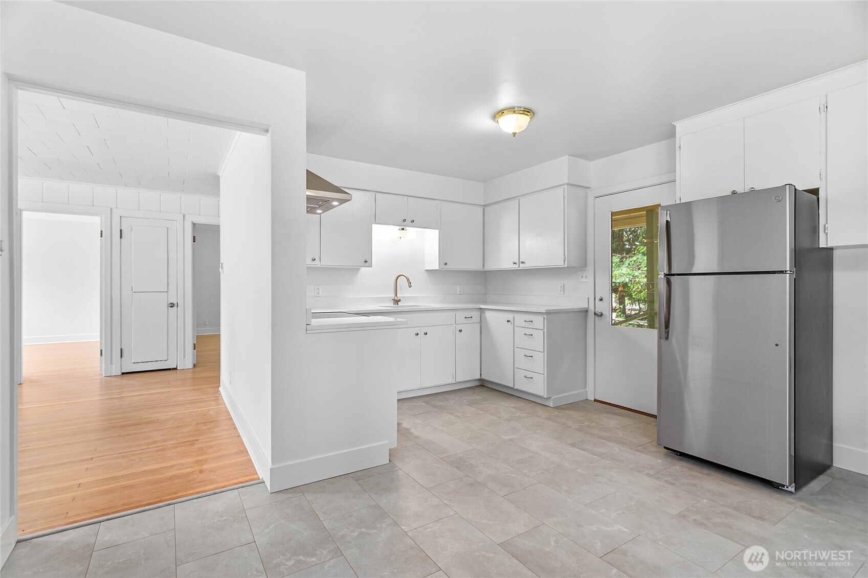 4541 Cable Street Property Photo 8