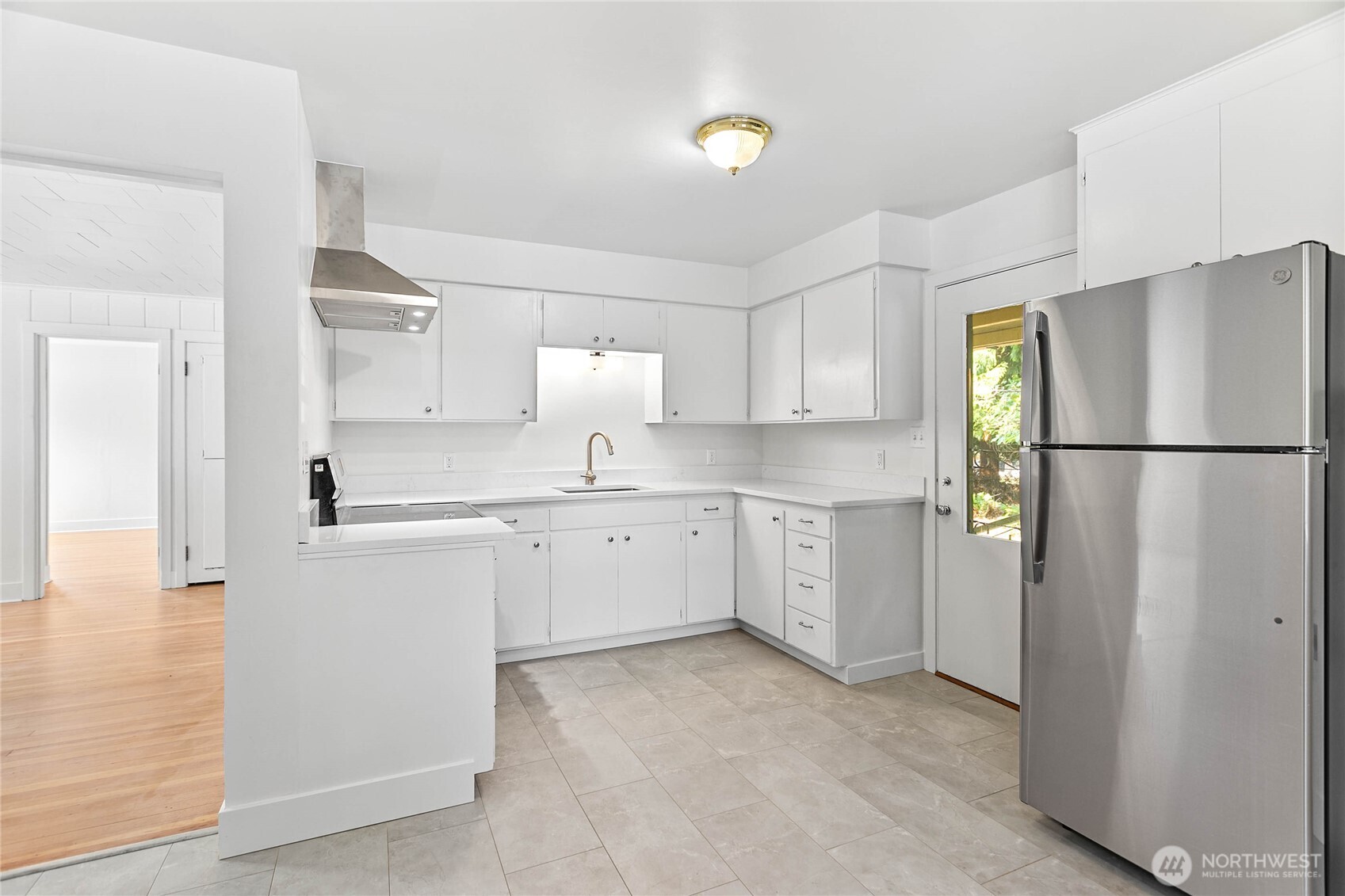 4541 Cable Street Property Photo 9