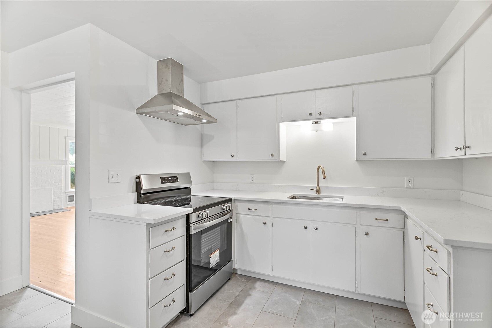 4541 Cable Street Property Photo 11