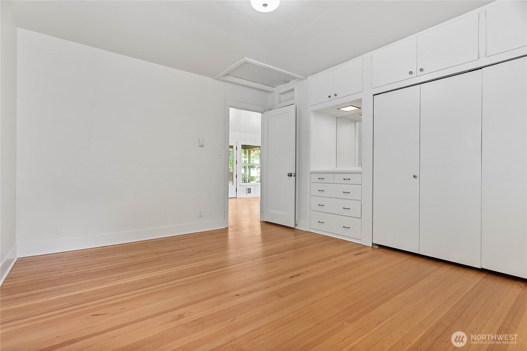 4541 Cable Street Property Photo 18