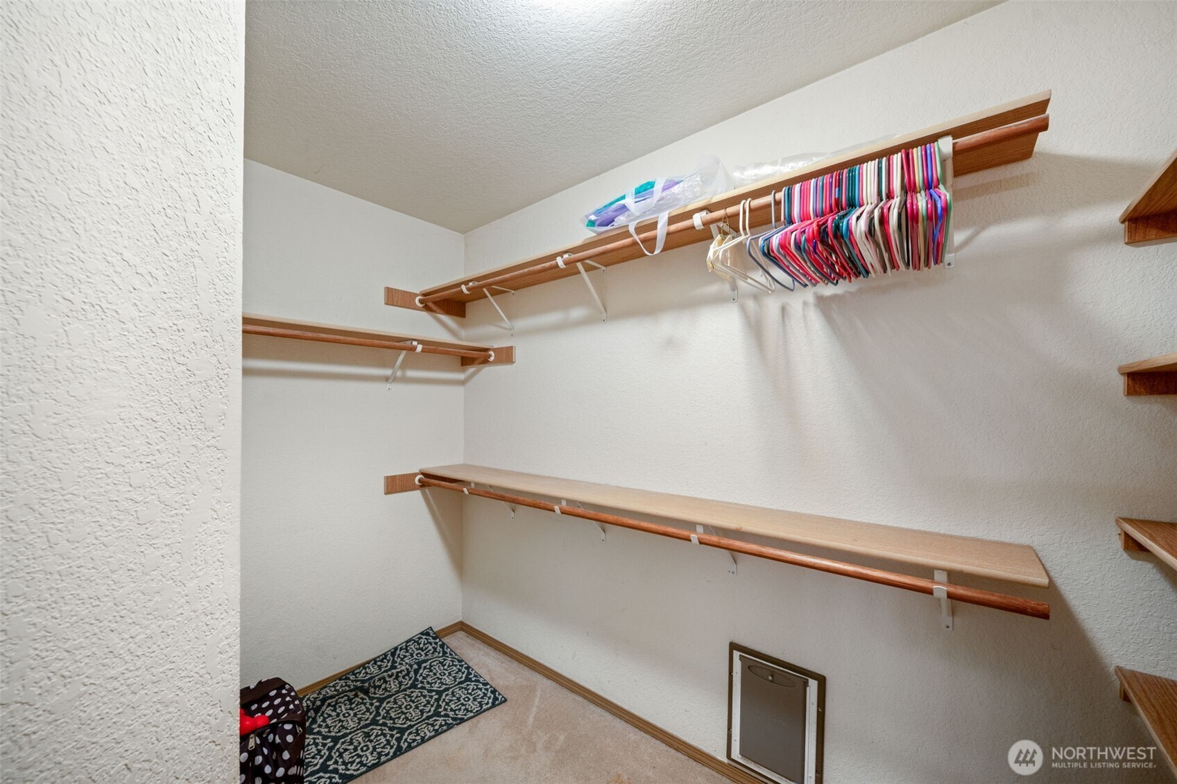 1107 Georgetowne Drive Property Photo 17