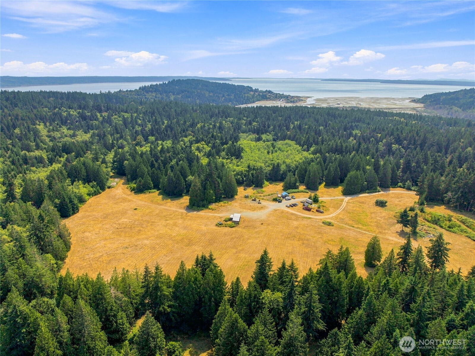 7495 Jewett Road Property Photo 1