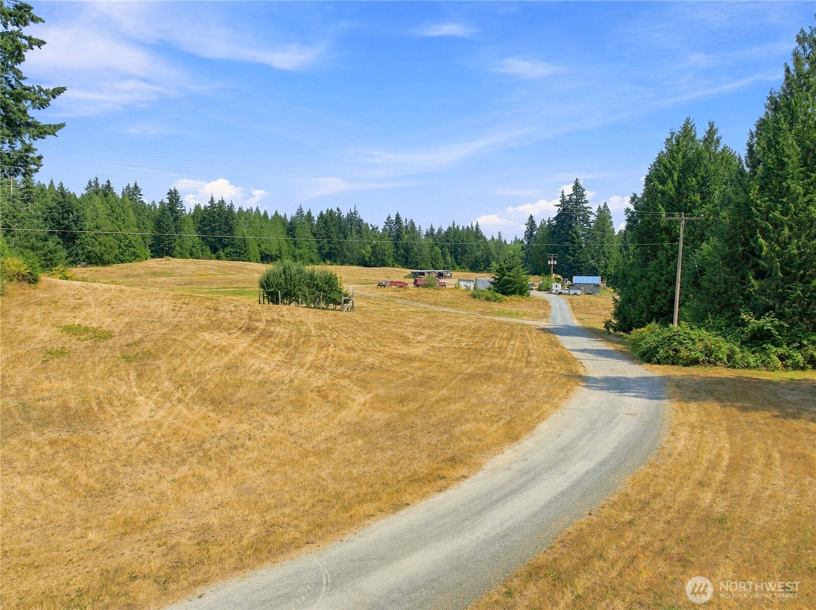 7495 Jewett Road Property Photo 3