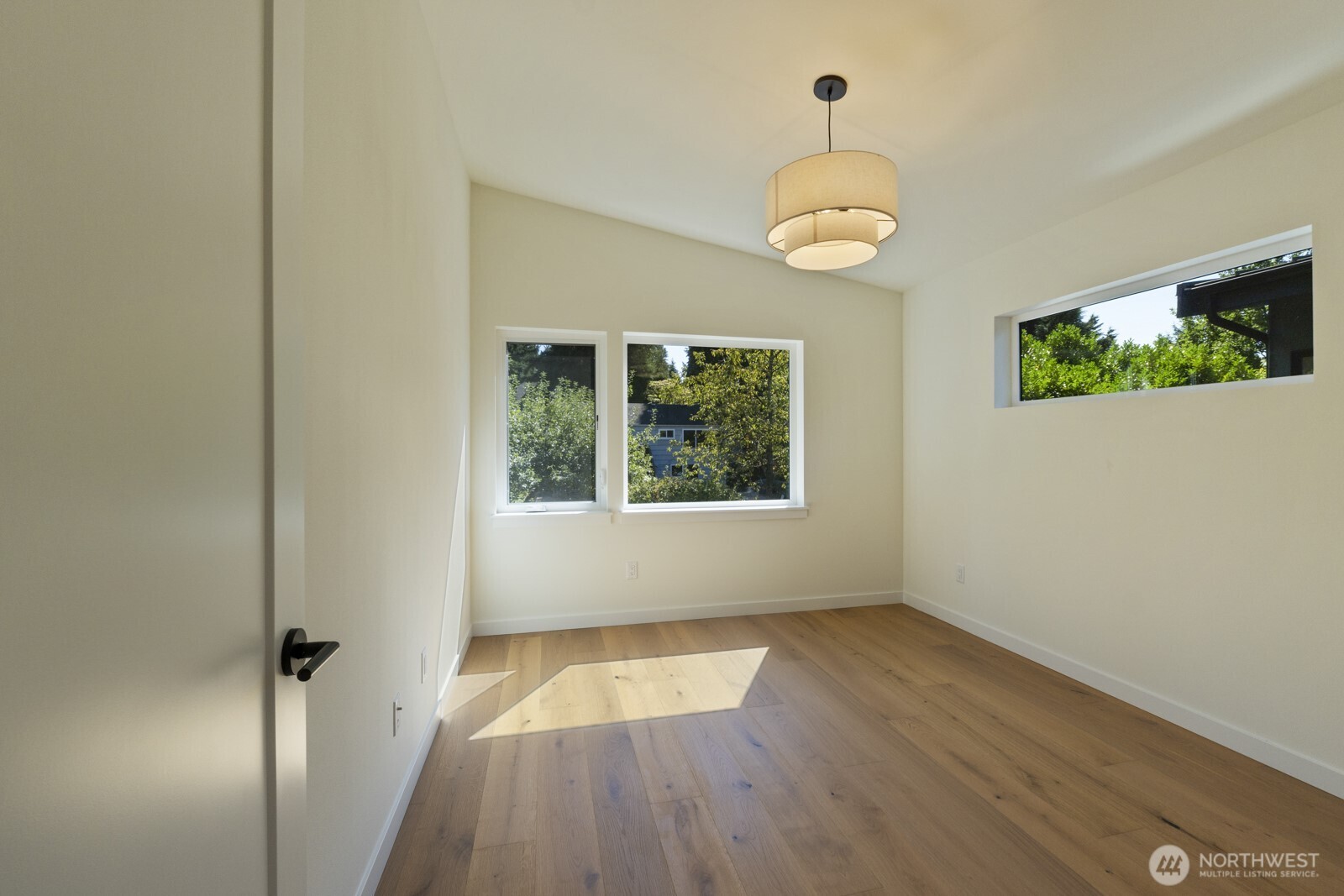 817 Ne 100th Street Property Photo 23
