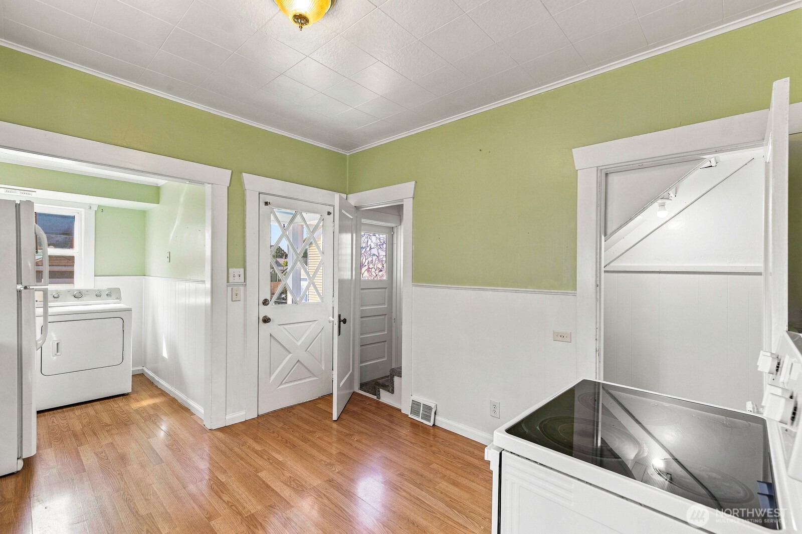 2716 Leonard Drive Property Photo 13