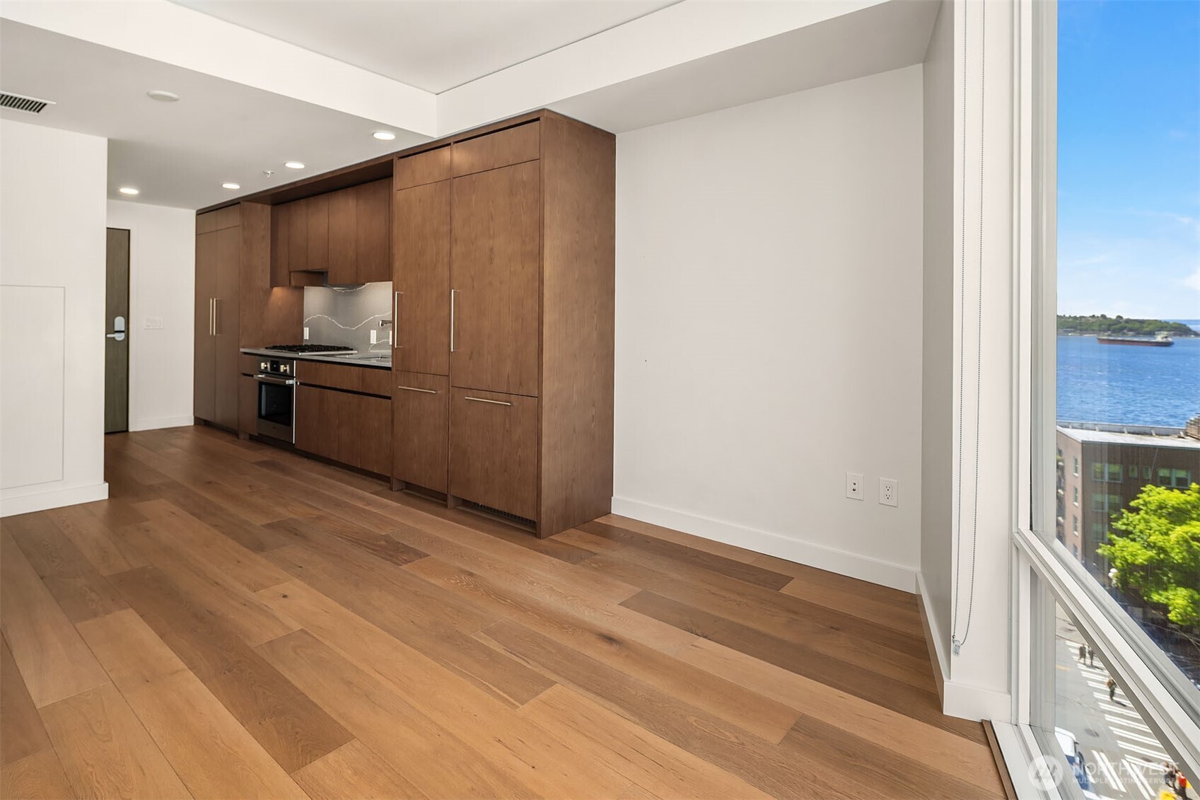 121 Stewart Street 908 Property Photo 11