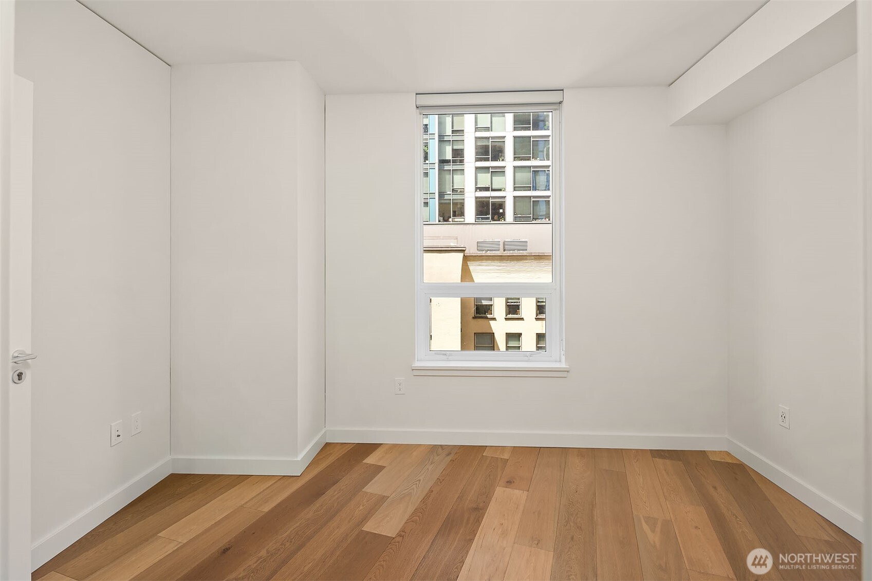 121 Stewart Street 908 Property Photo 15