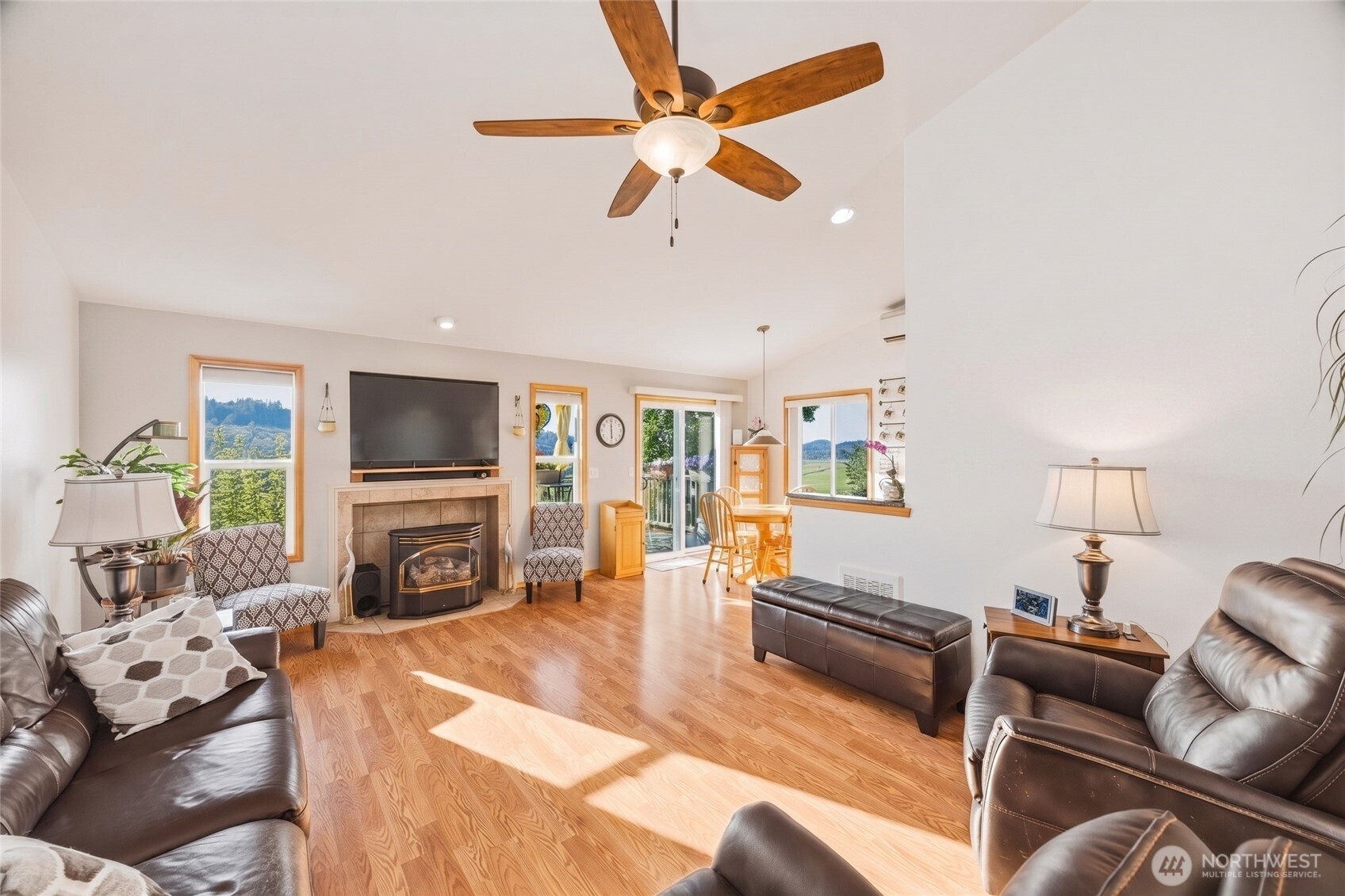 17010 Trout Drive Property Photo 5