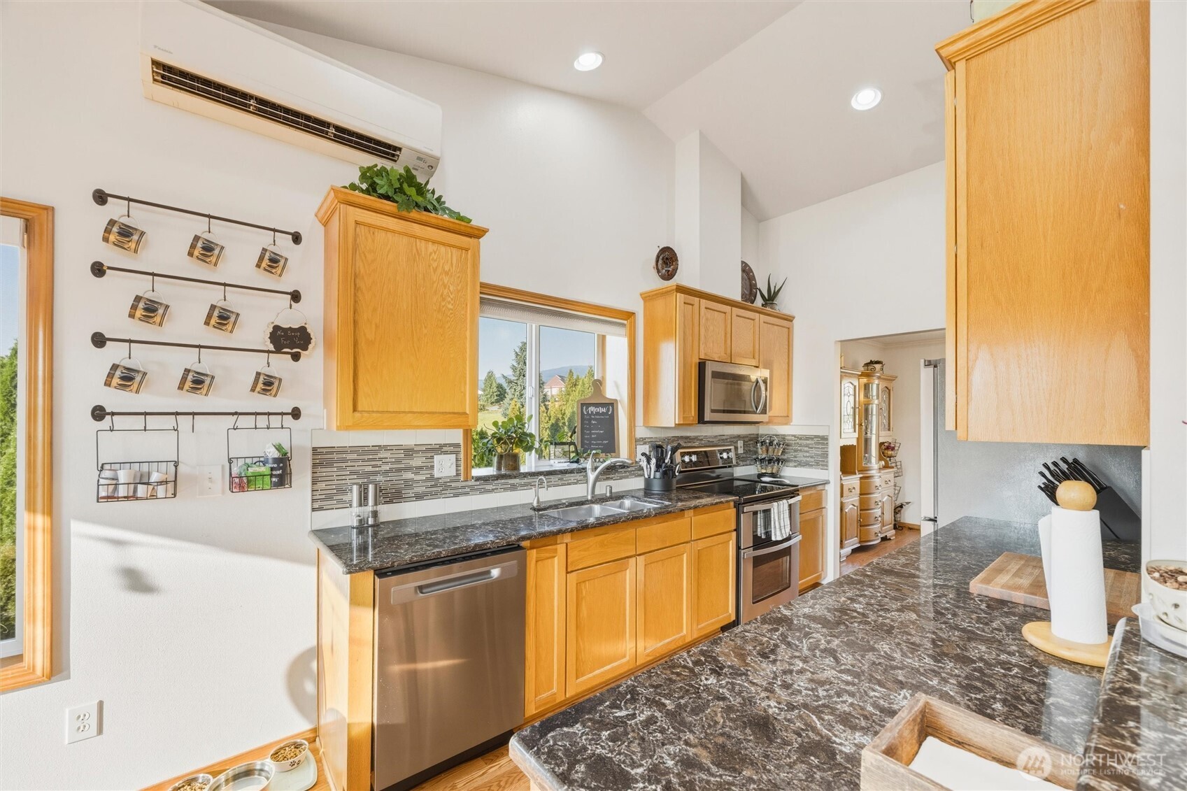 17010 Trout Drive Property Photo 7