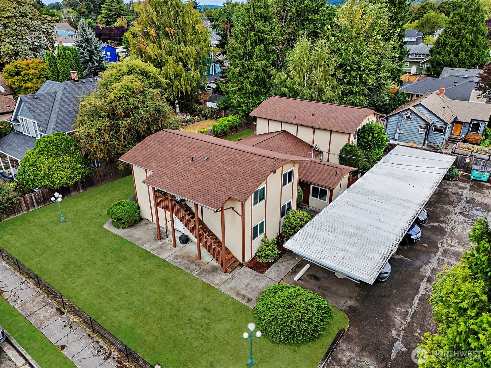 408 2nd Street Property Photo 21