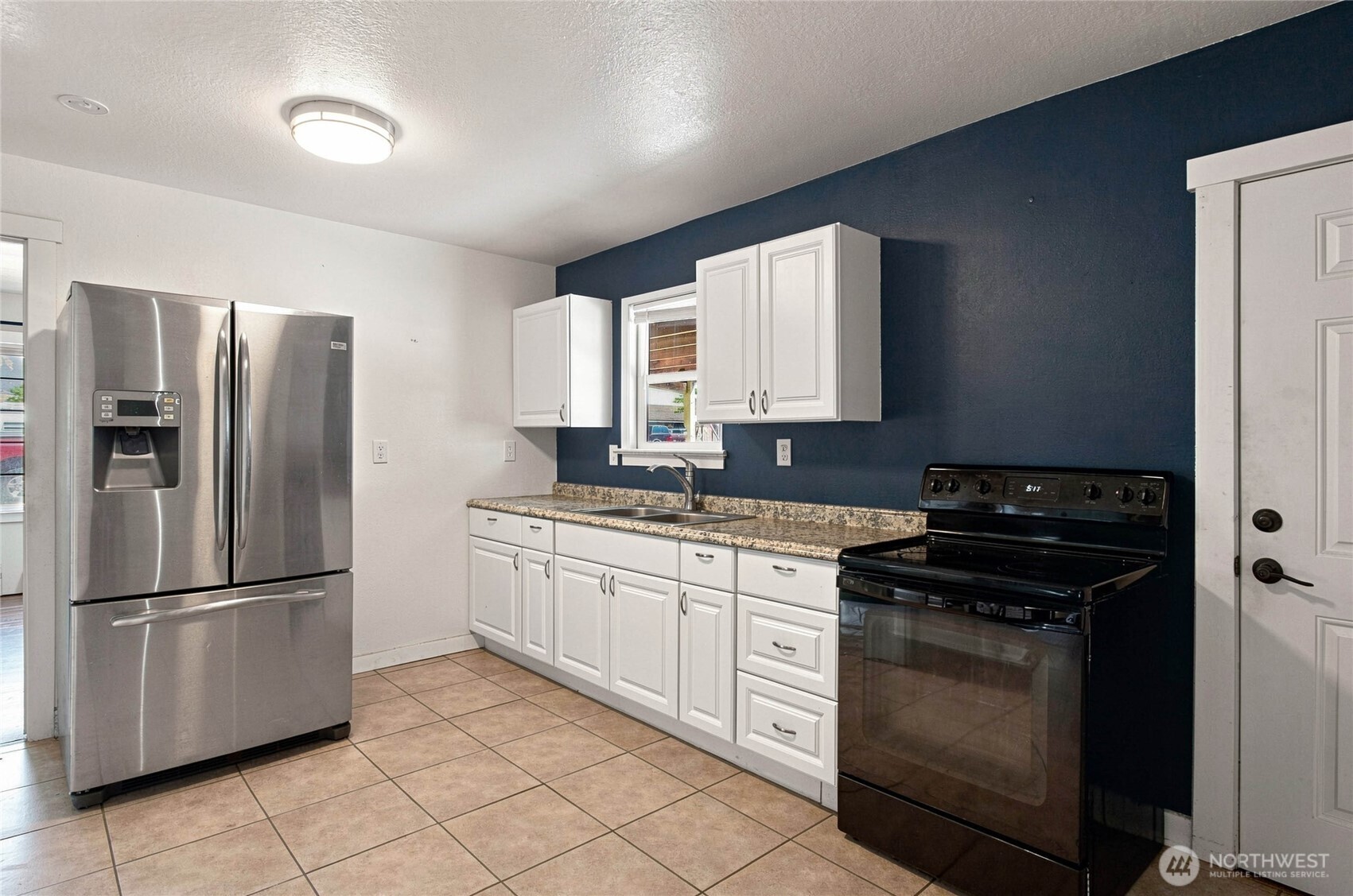 9 Freemont Avenue Property Photo 5