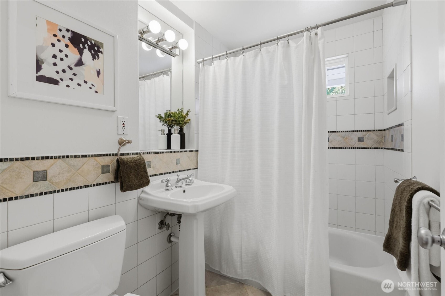 411 10th Avenue Property Photo 22