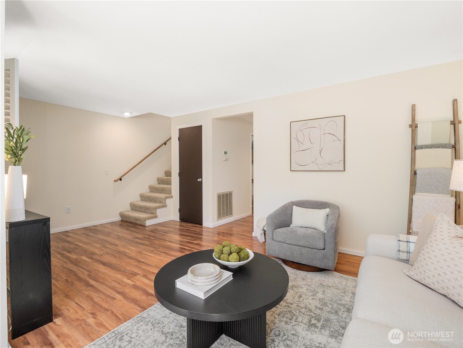 4170 244th Place Property Photo 9