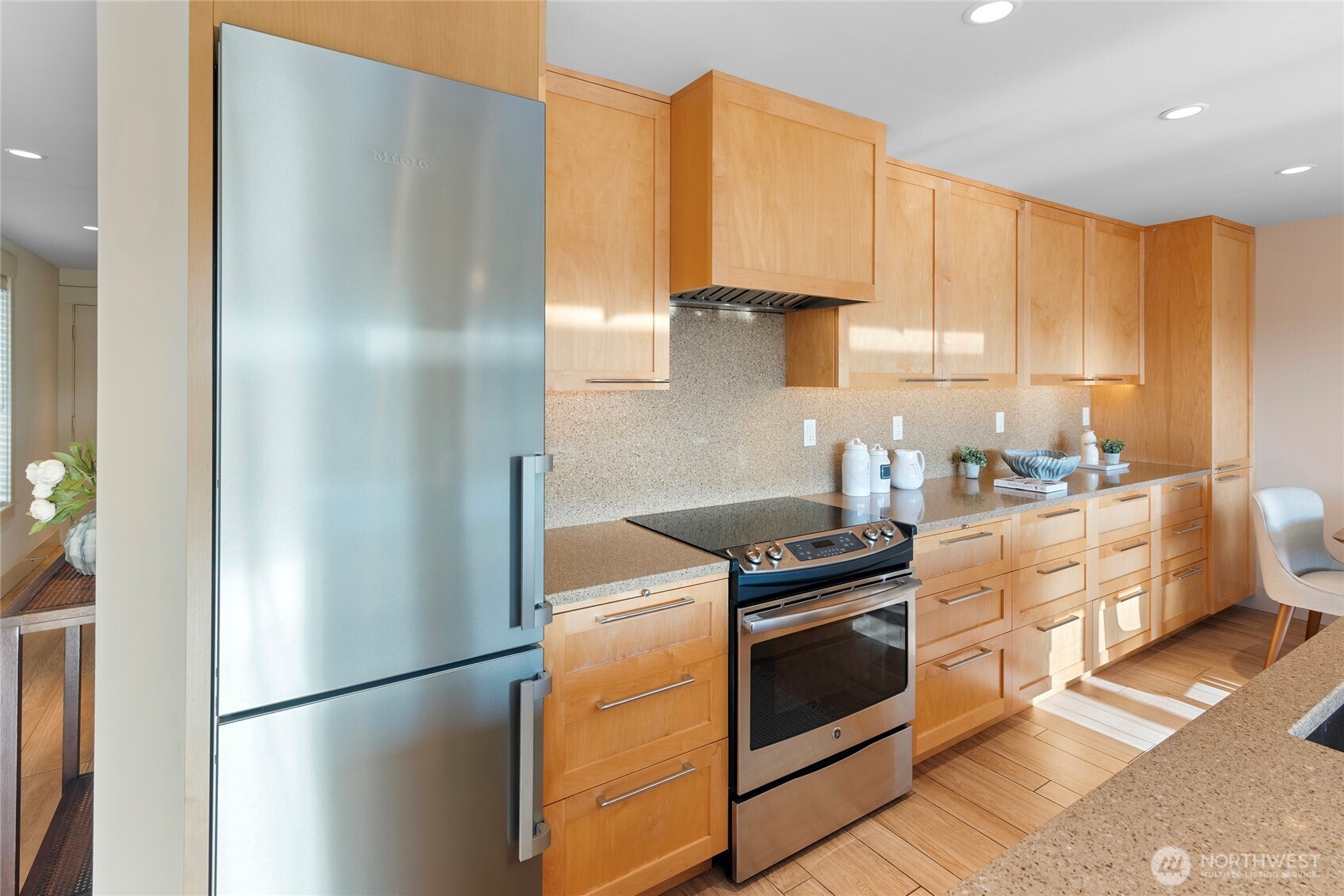 185 Madison Avenue Property Photo 8
