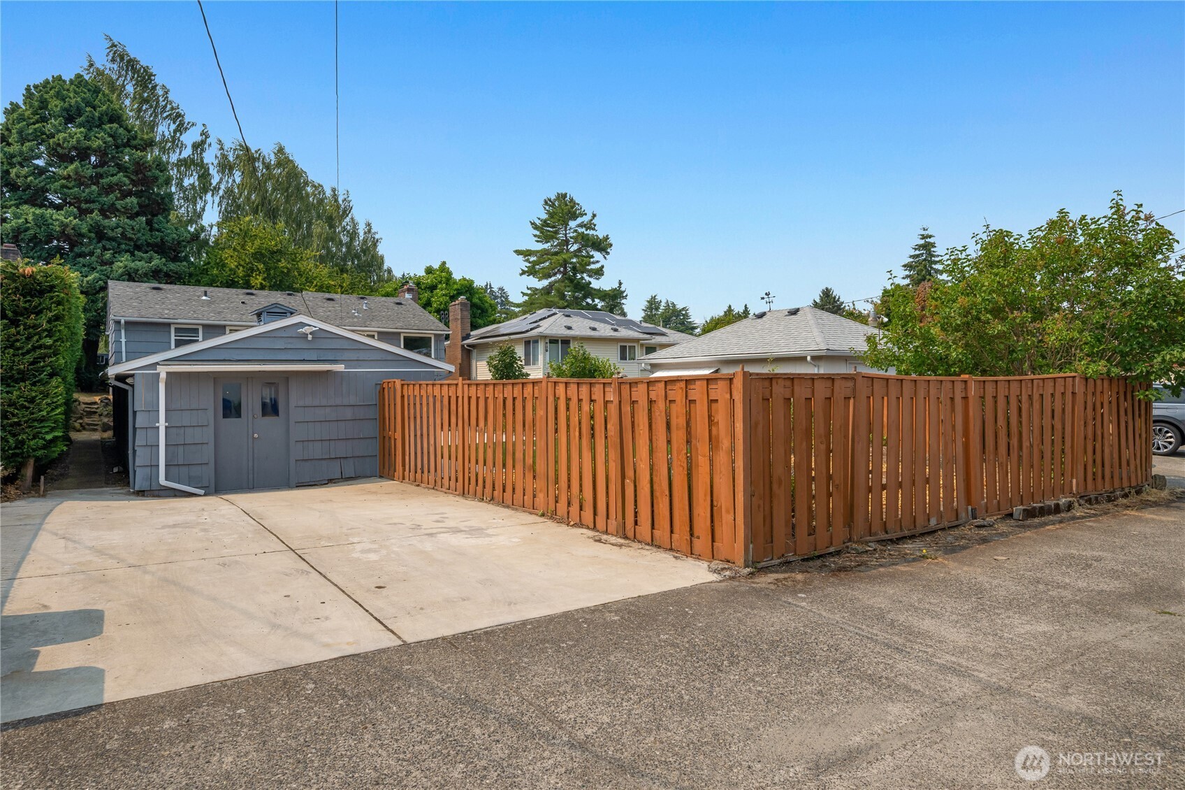 3844 49th Avenue Property Photo 23