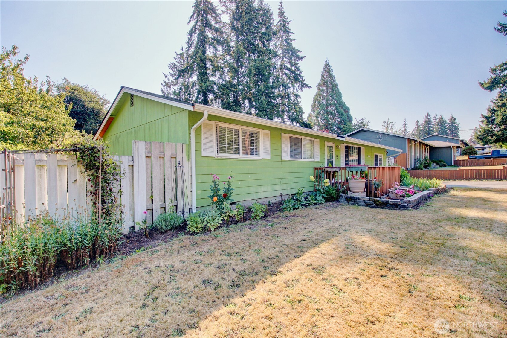 1100 N 18th Street Property Photo 4