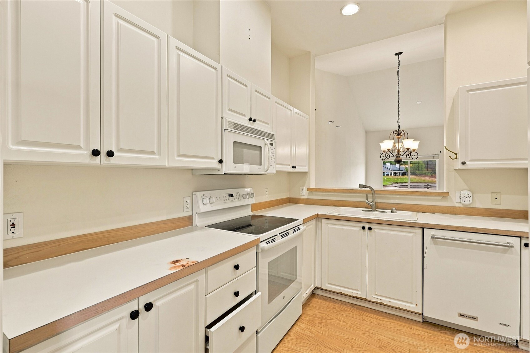 23407 52nd Place 11-3 Property Photo 10