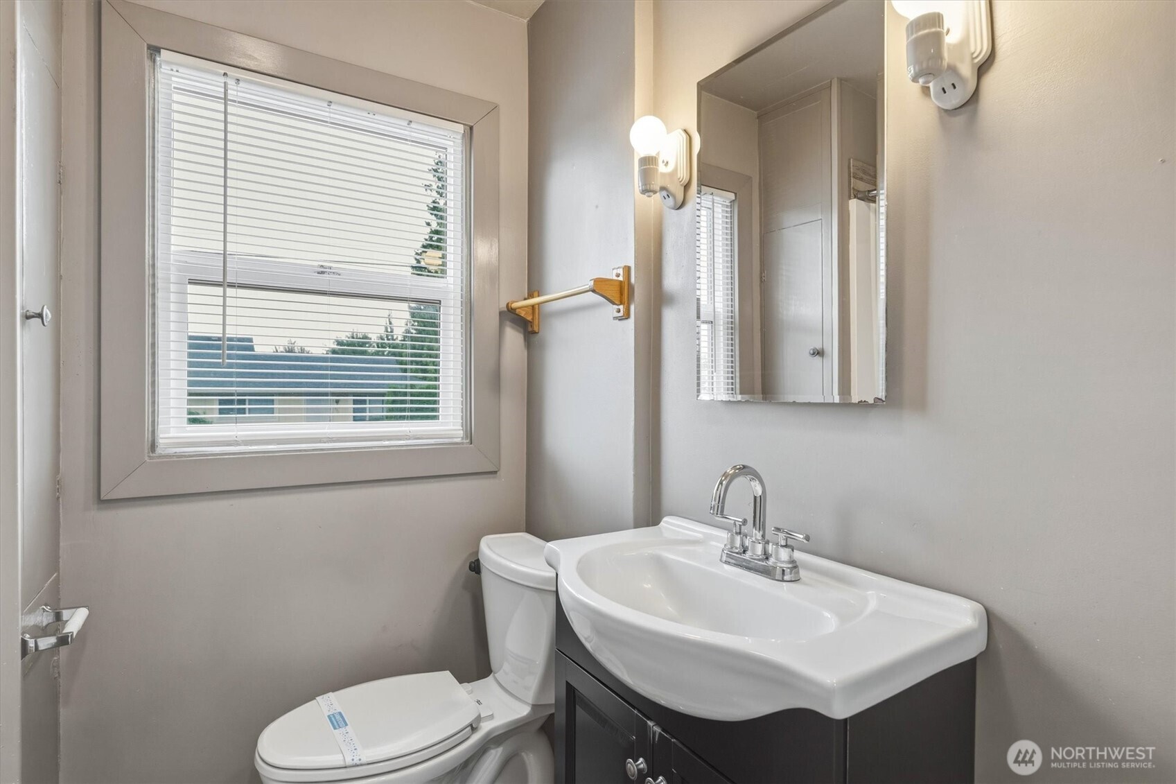 1305 Z Street Property Photo 12