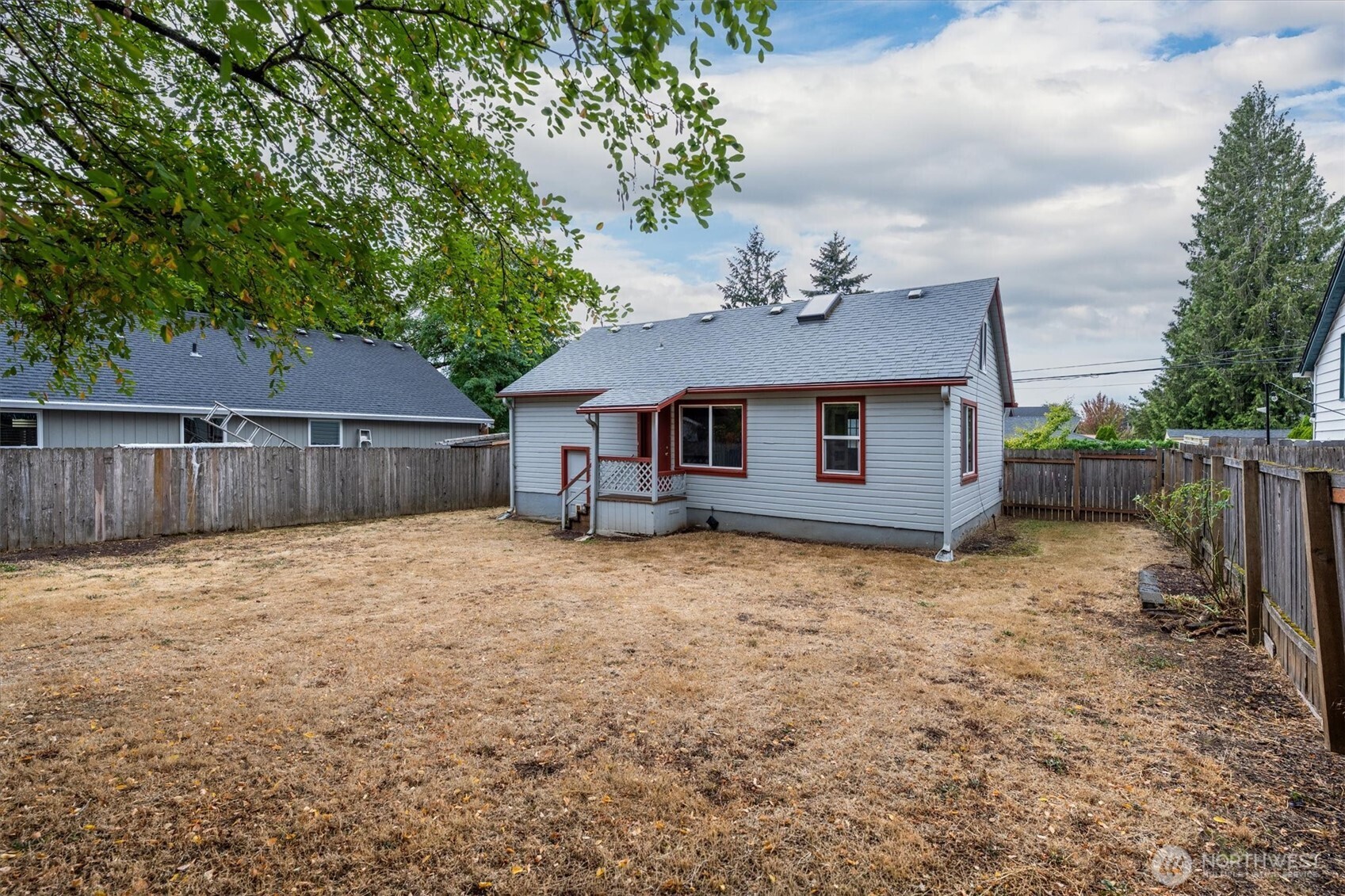 1305 Z Street Property Photo 24