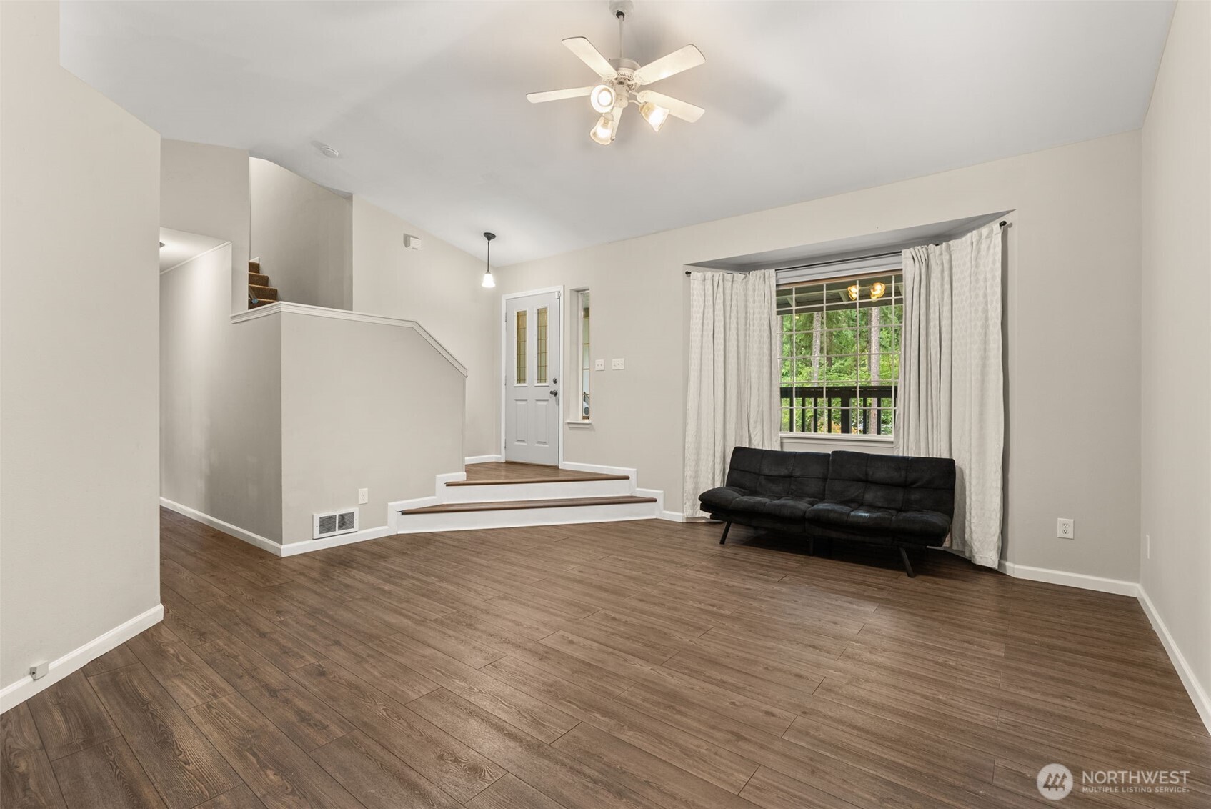 18127 Stoney Ct Property Photo 6