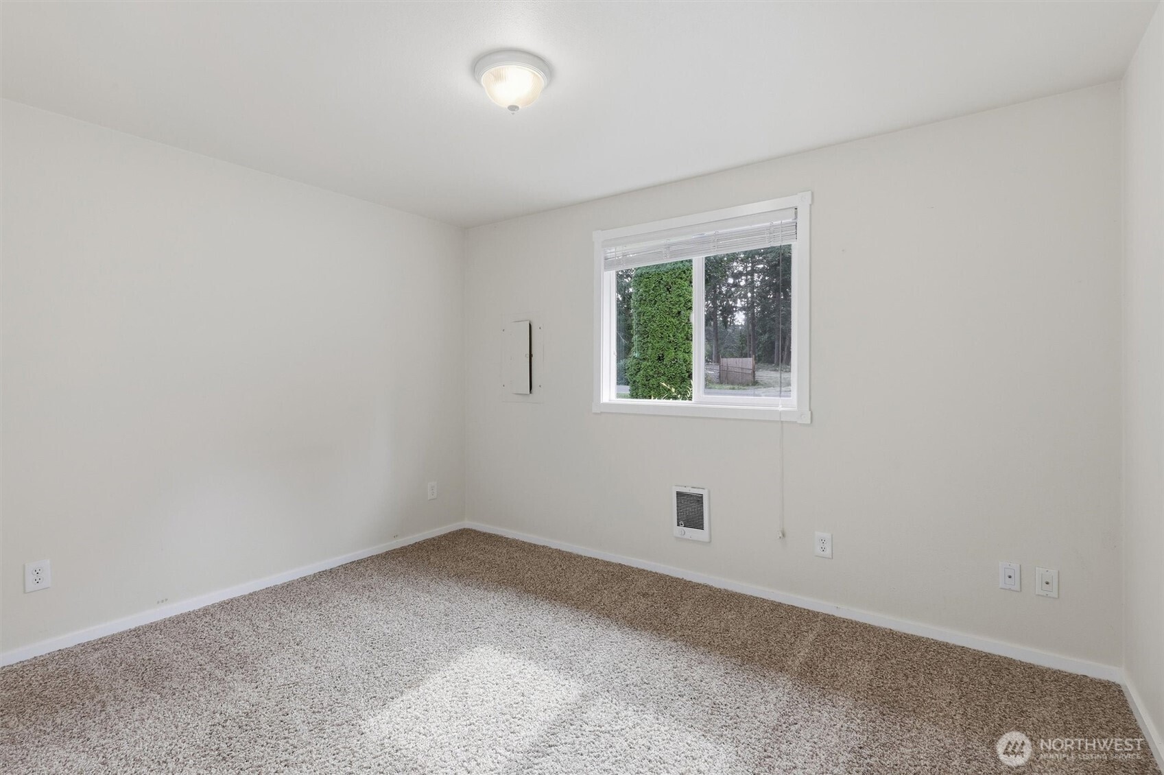 24411 Old Owen Road Property Photo 10