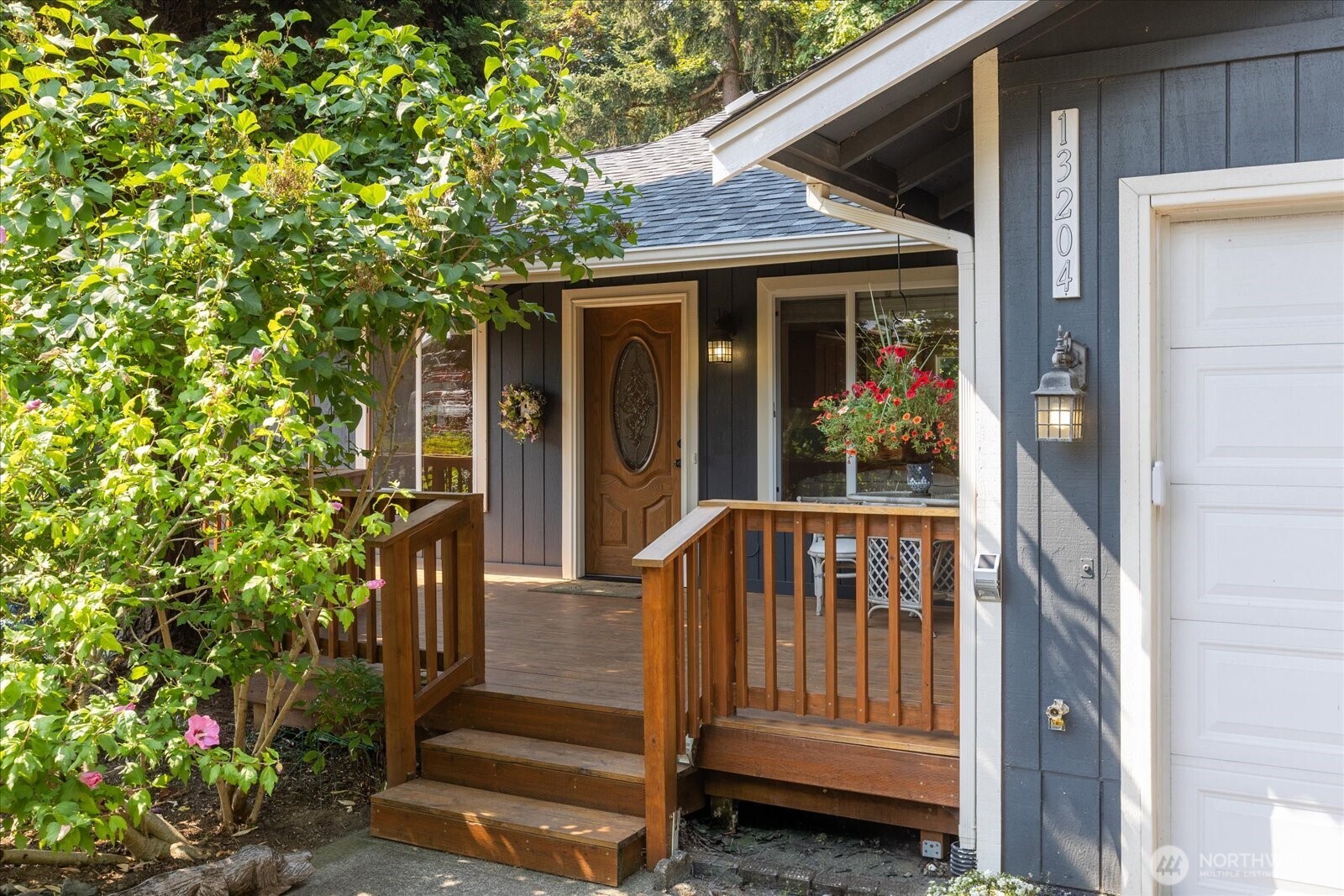 13204 60th Drive Property Photo 3