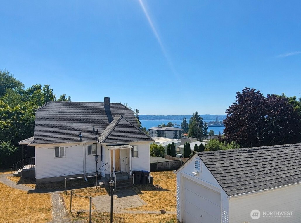 1133 Hayward Avenue Property Photo 4