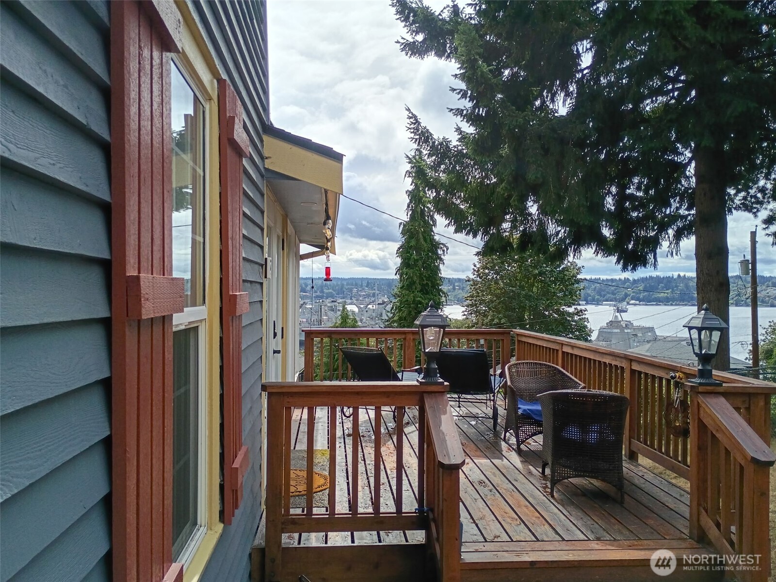 735 S Summit Avenue Property Photo 6