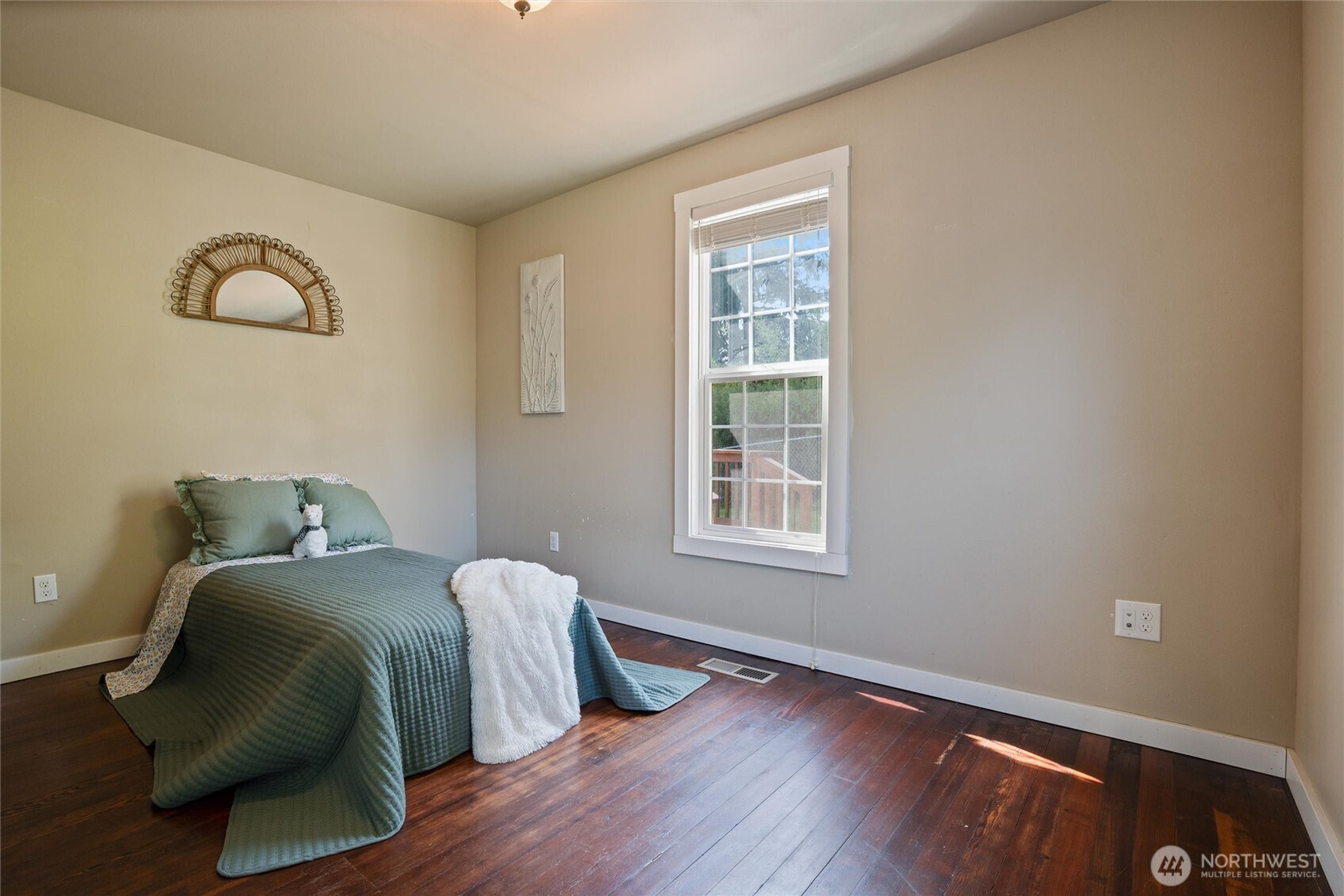 735 S Summit Avenue Property Photo 19