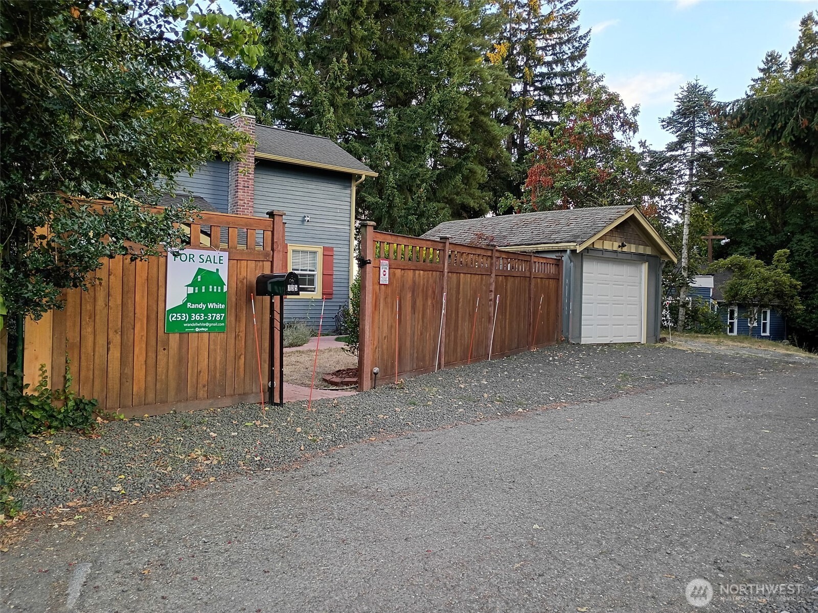 735 S Summit Avenue Property Photo 24