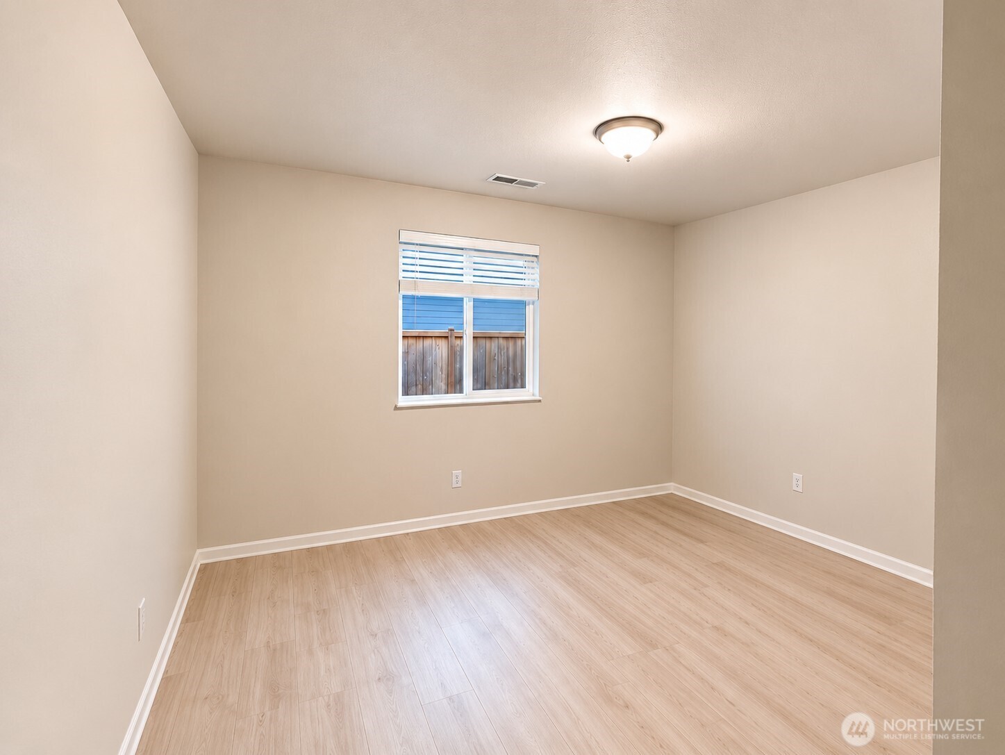 481 Ne Ridge Point Boulevard Property Photo 12