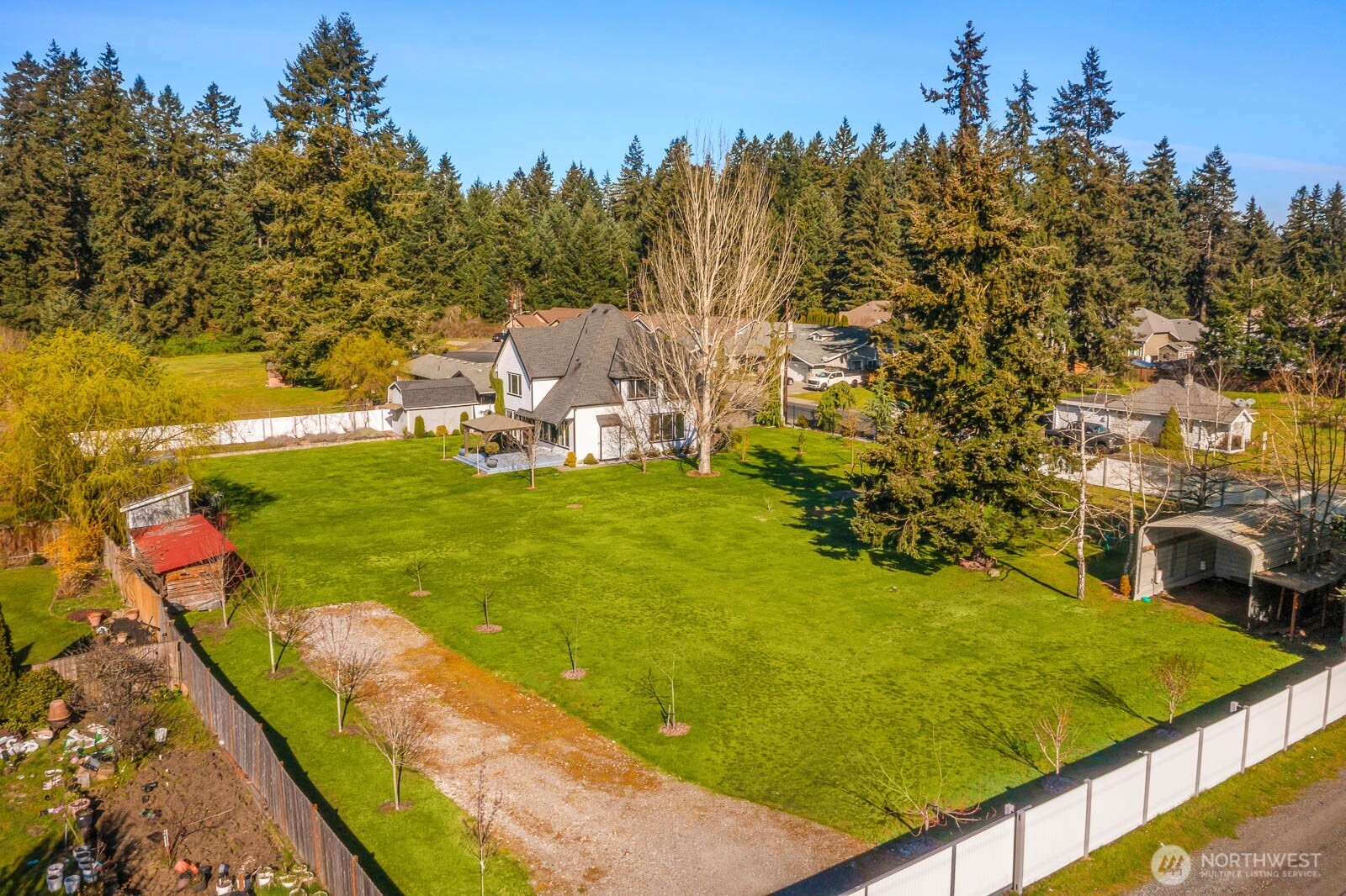 17210 36th Ave E Property Photo 5
