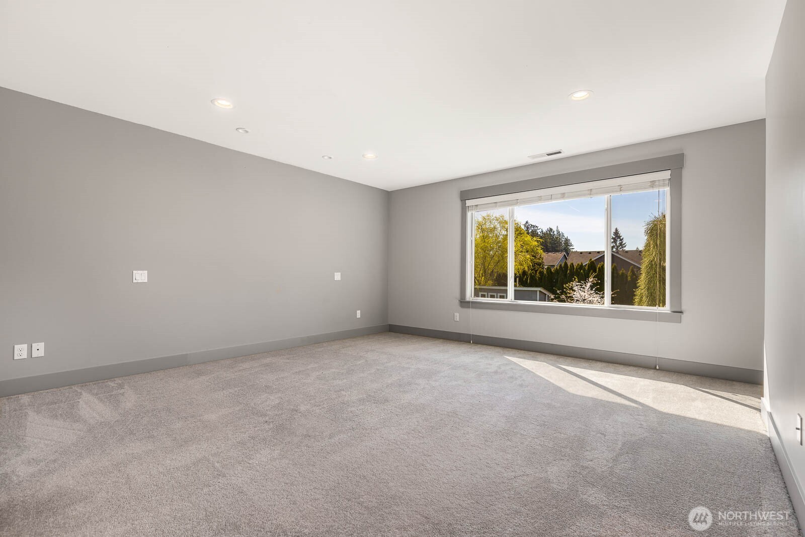 17210 36th Ave E Property Photo 35