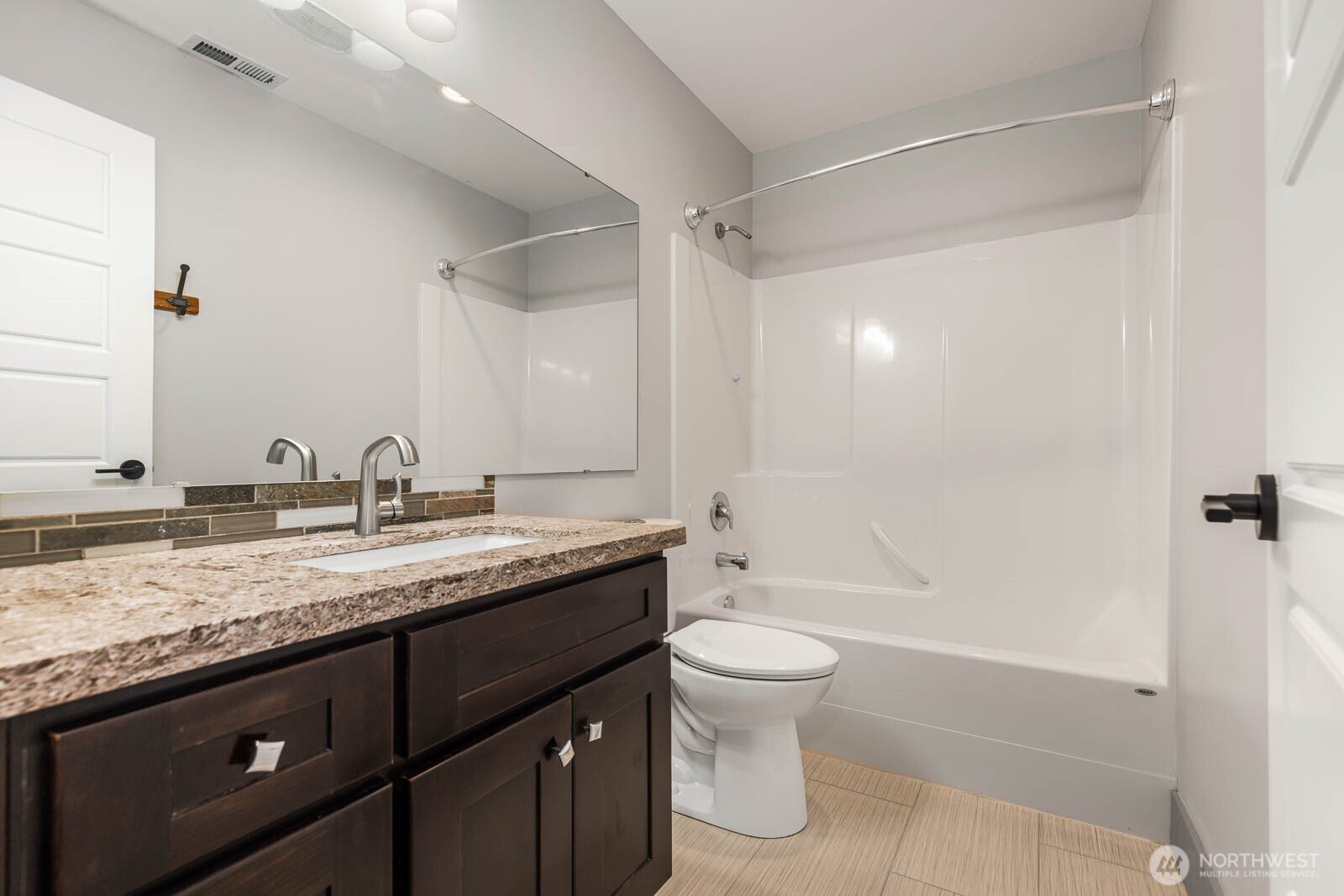17210 36th Ave E Property Photo 39