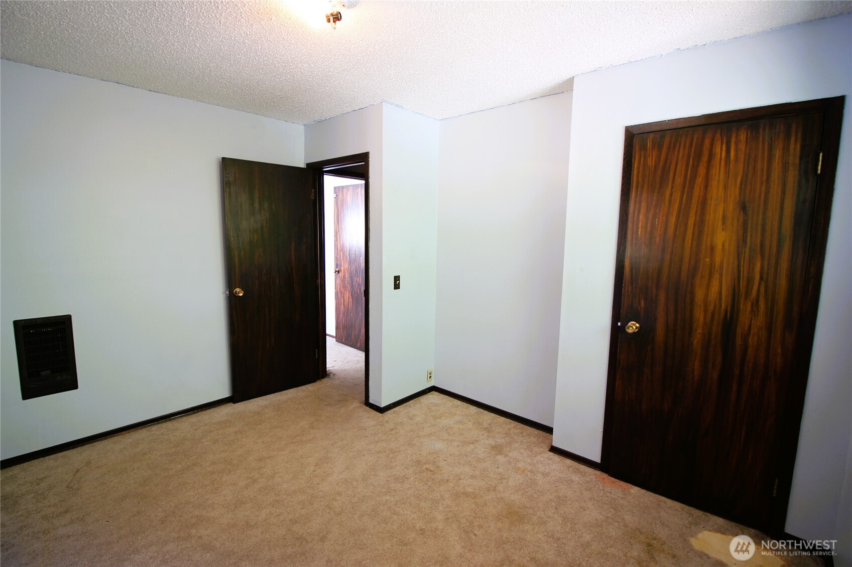278 W Sixth Street Property Photo 10