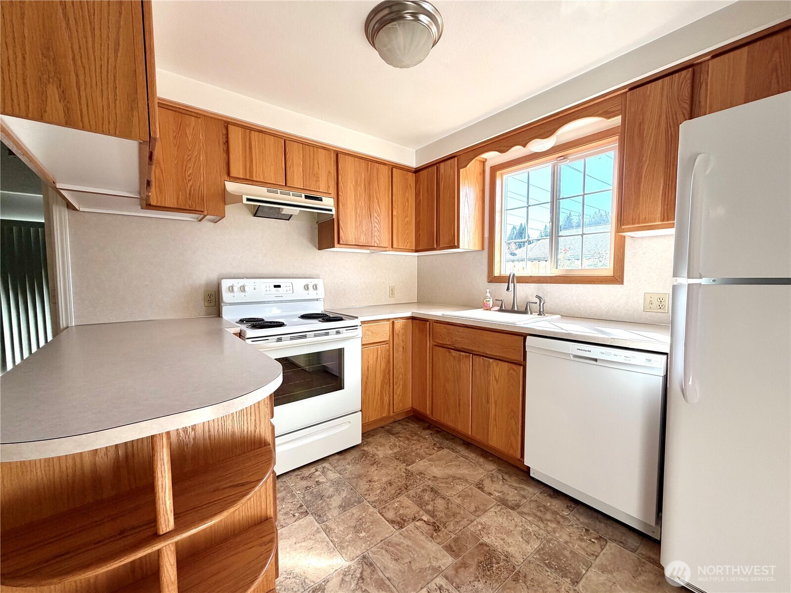 3430 Olive Way Property Photo 8