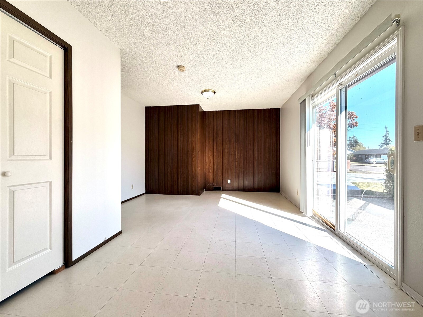 3430 Olive Way Property Photo 9