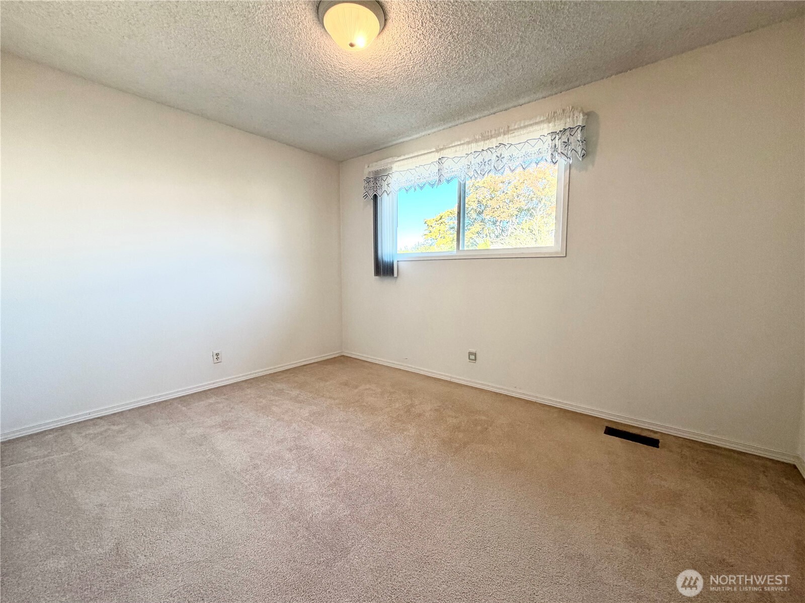 3430 Olive Way Property Photo 14