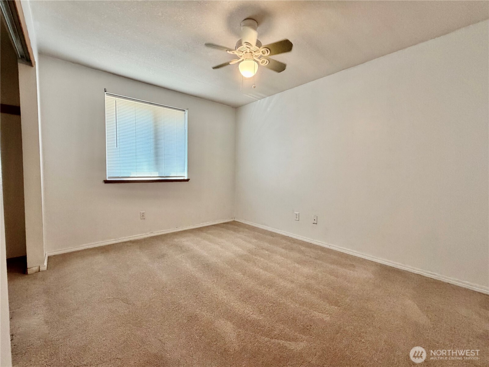 142 Gassman Road Property Photo 10