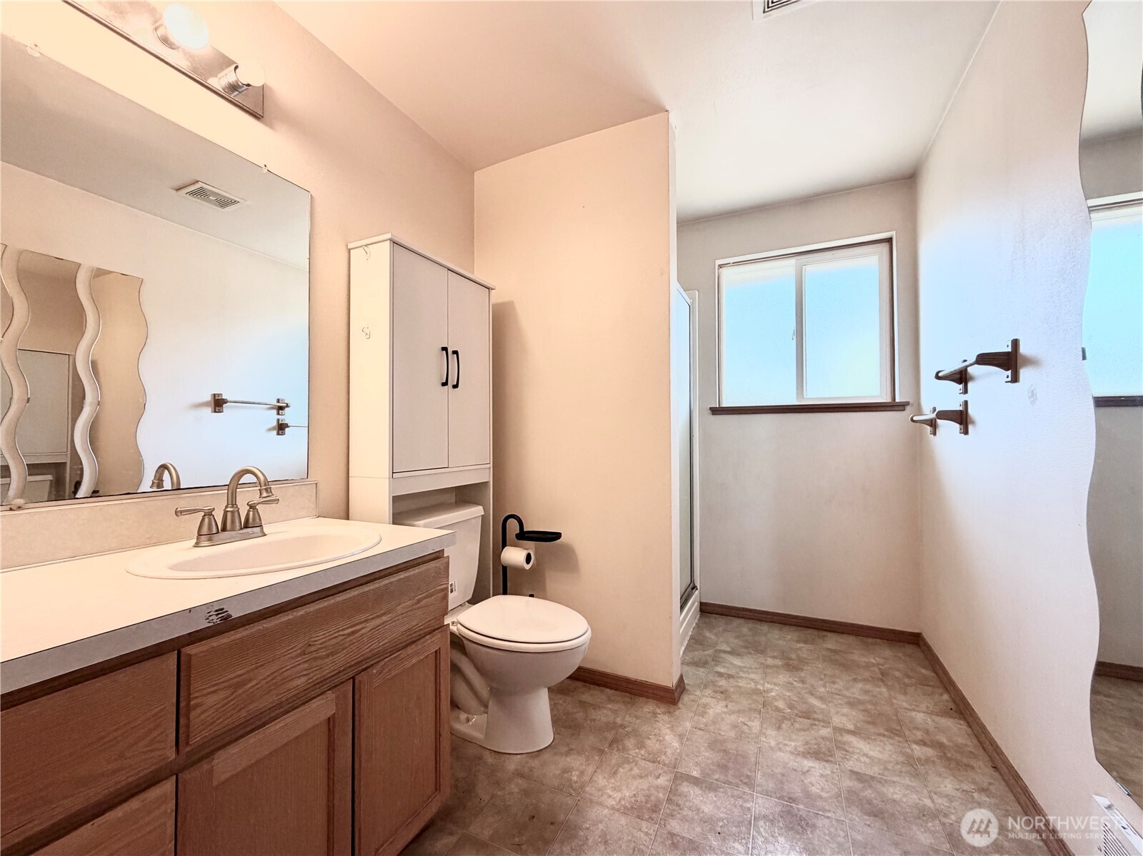 142 Gassman Road Property Photo 13
