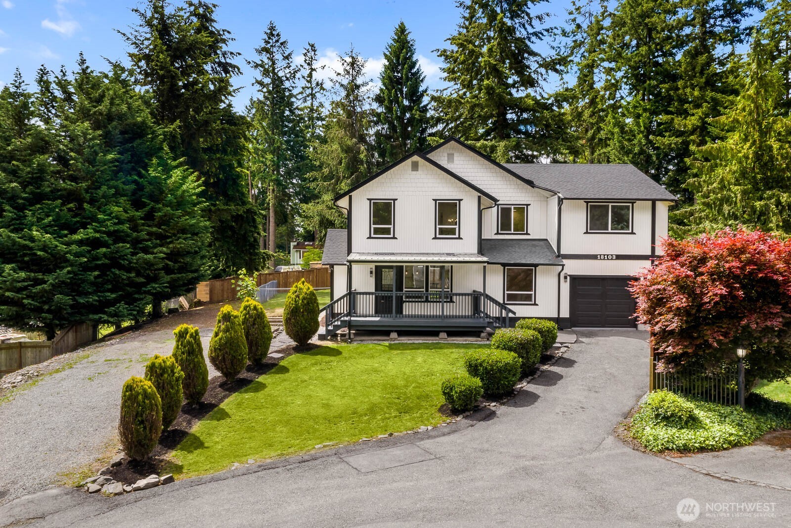 18103 81st St E Property Photo 3