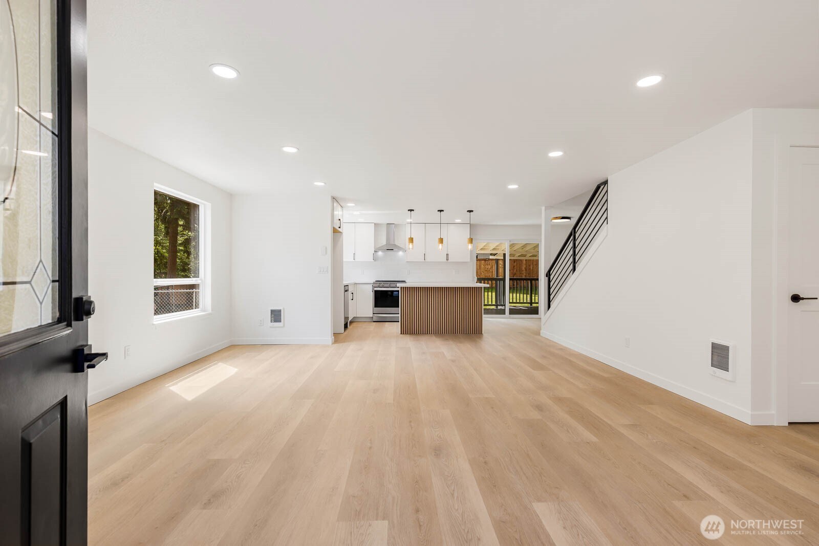 18103 81st St E Property Photo 12