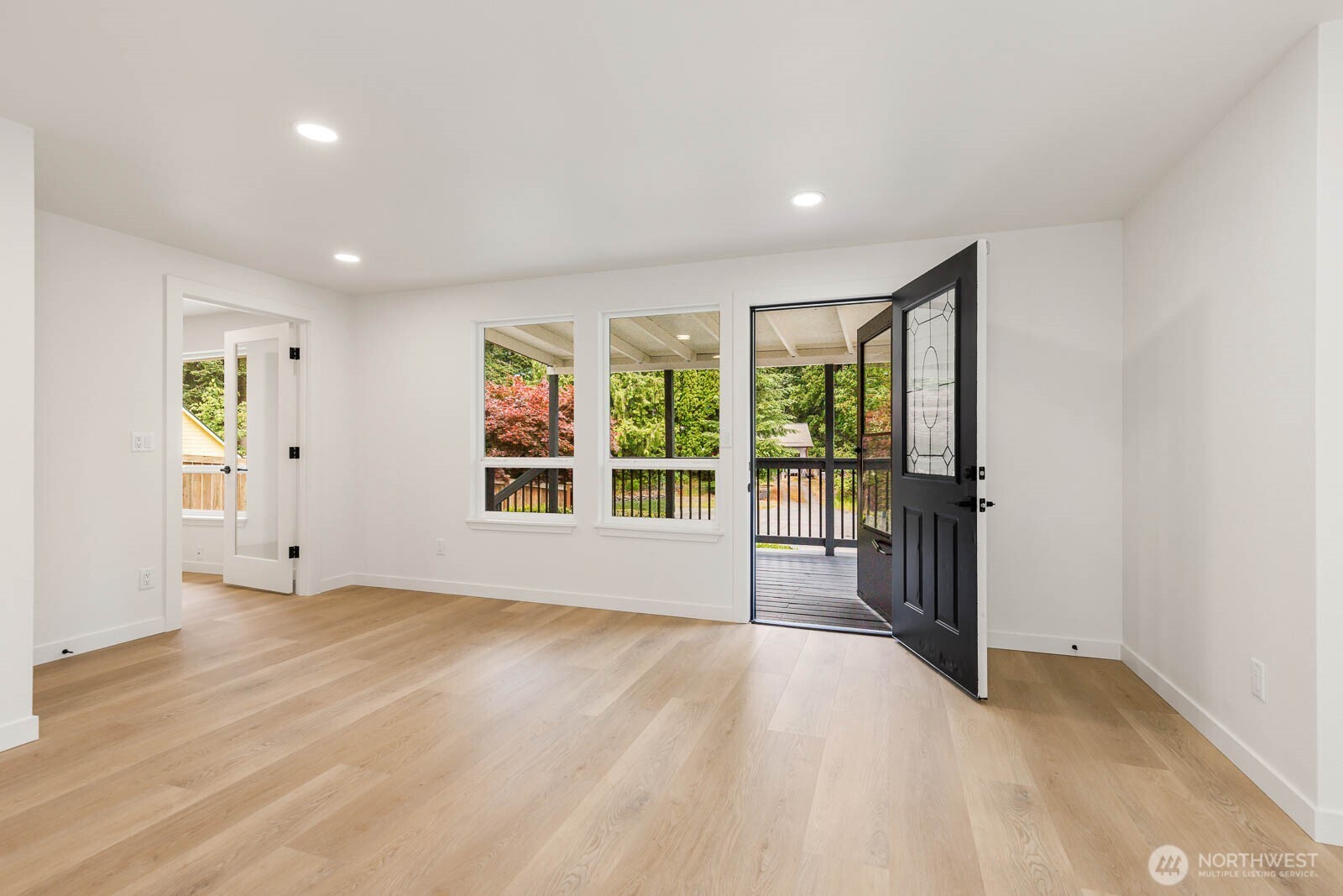 18103 81st St E Property Photo 13