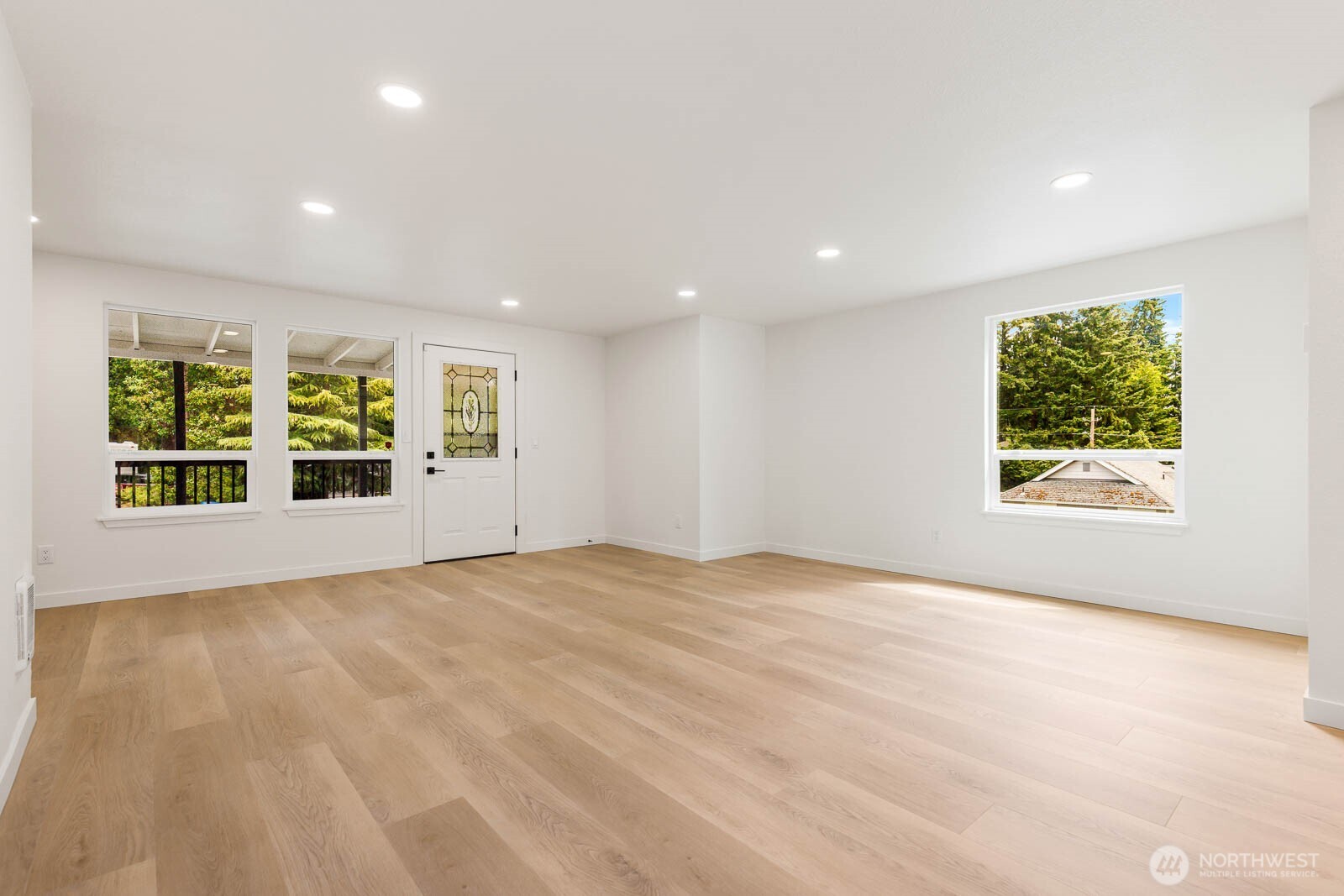 18103 81st St E Property Photo 15